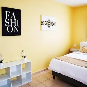 Spectacular 2bdrs Apt In Willemstad